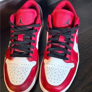 Air Jordan 1 Low White/Red/Black Sneakers